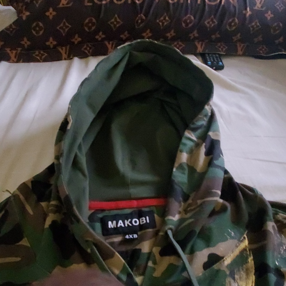 Hoodie - Picture 6 of 6